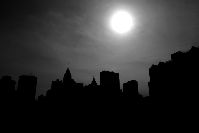 New_York_Skyline_Brooklyn_Bridge_Silhouette