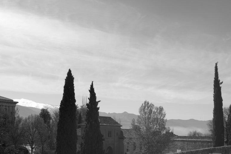 Alhambra_Mountain_View_B&W